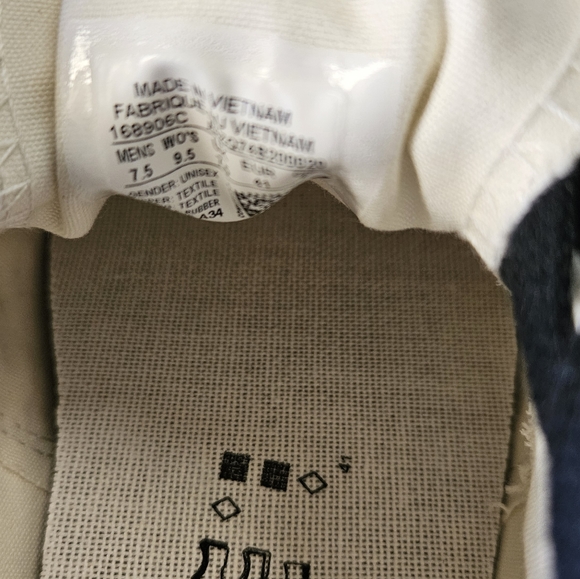 Converse Low Top Chuck Taylor All Star Black and White Stripes Women's Size 9.5 - Picture 8 of 10